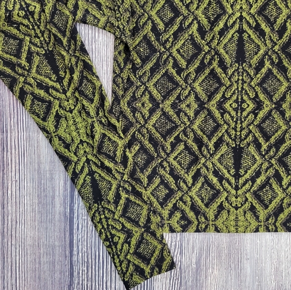 Norma Kamali KamaliKulture Mock Neck Long Sleeve Top - Picture 3 of 9